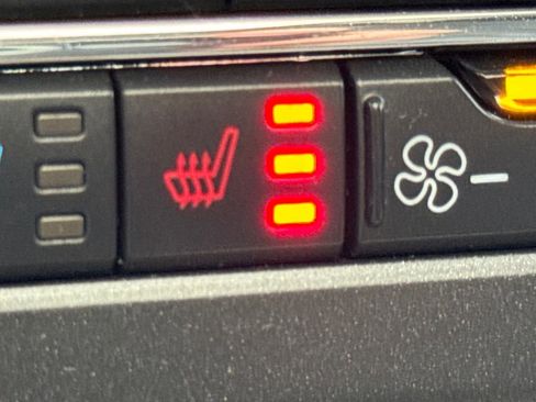 Used 2020 Ford Expedition Platinum image 47