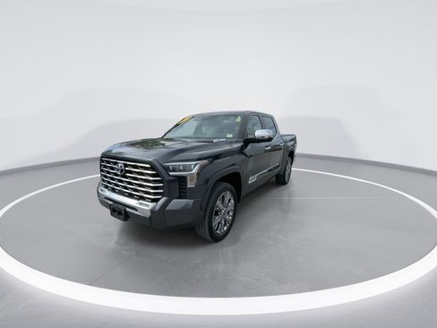 Used 2024 Toyota Tundra Capstone AWD/4WD image 7