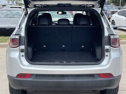 Used 2025 Jeep Compass Limited AWD/4WD image 28