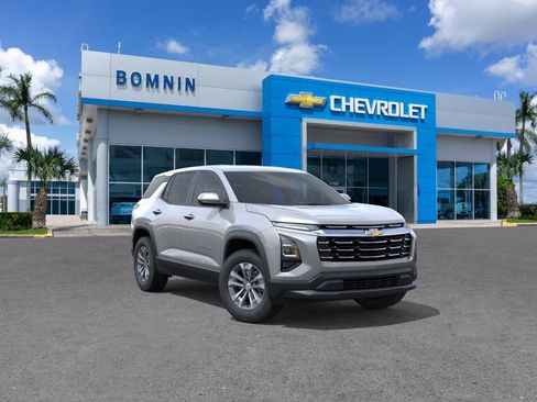 New 2026 Chevrolet Equinox LT FWD image 2