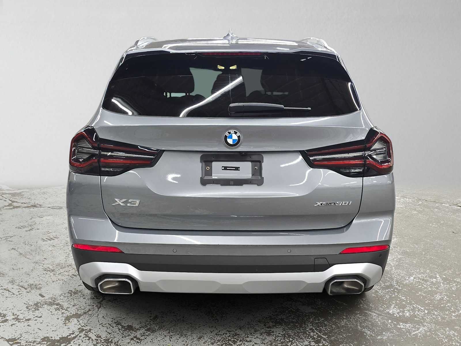 Used 2024 BMW X3 xDrive30i w/ Convenience Package w/ZPA AWD/4WD image 4