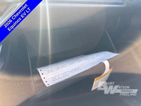 New 2026 Chevrolet Equinox EV LT image 21