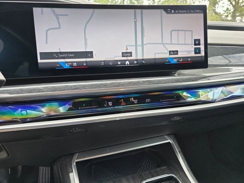 Certified 2023 BMW i7 xDrive60 AWD/4WD image 22