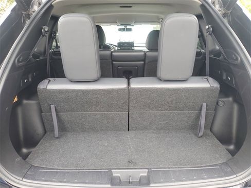 Used 2024 Mitsubishi Outlander SE image 11