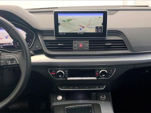 Used 2018 Audi Q5 Prestige w/ Prestige Package image 6