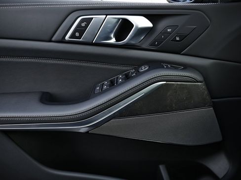 New 2026 BMW X5 xDrive40i w/ M Sport Package image 14