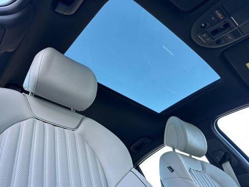 Used 2023 Genesis G70 2.0T w/ Sport Prestige Package image 16