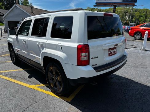 Used 2016 Jeep Patriot 75th Anniversary w/ Power Value Group AWD/4WD image 5