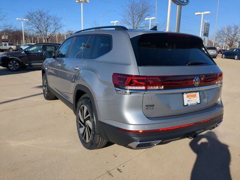 New 2025 Volkswagen Atlas SE image 6