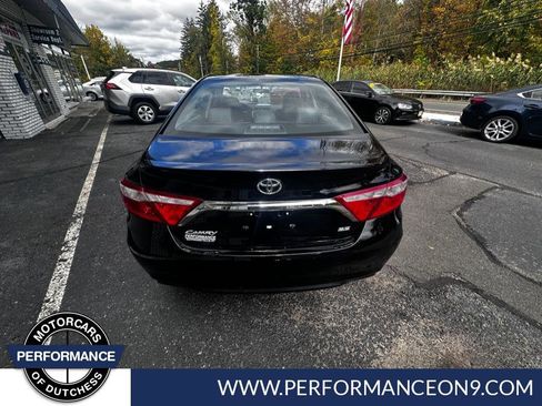 Used 2017 Toyota Camry SE image 9