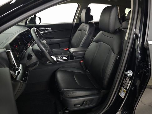 Used 2023 Kia Sportage EX image 14