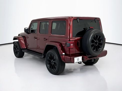 Used 2021 Jeep Wrangler Unlimited Sahara AWD/4WD image 7