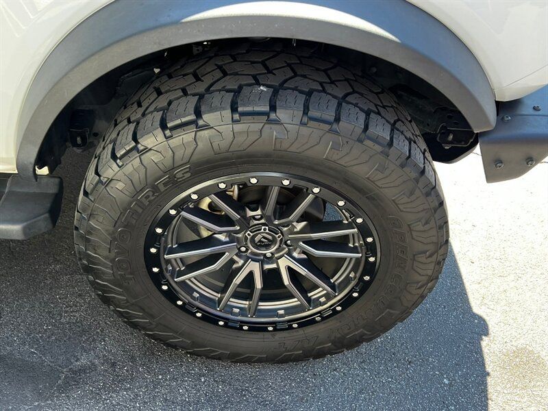 Used 2022 Ford Bronco Wildtrak AWD/4WD image 13