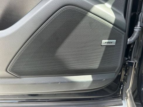 Certified 2024 Porsche Cayenne Coupe AWD/4WD image 18