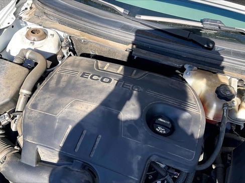 Used 2011 Chevrolet Malibu LS image 30