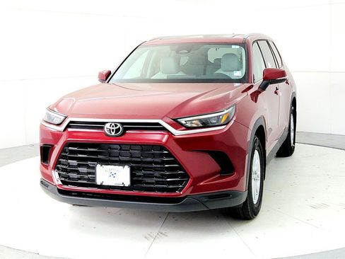 New 2026 Toyota Grand Highlander AWD image 2