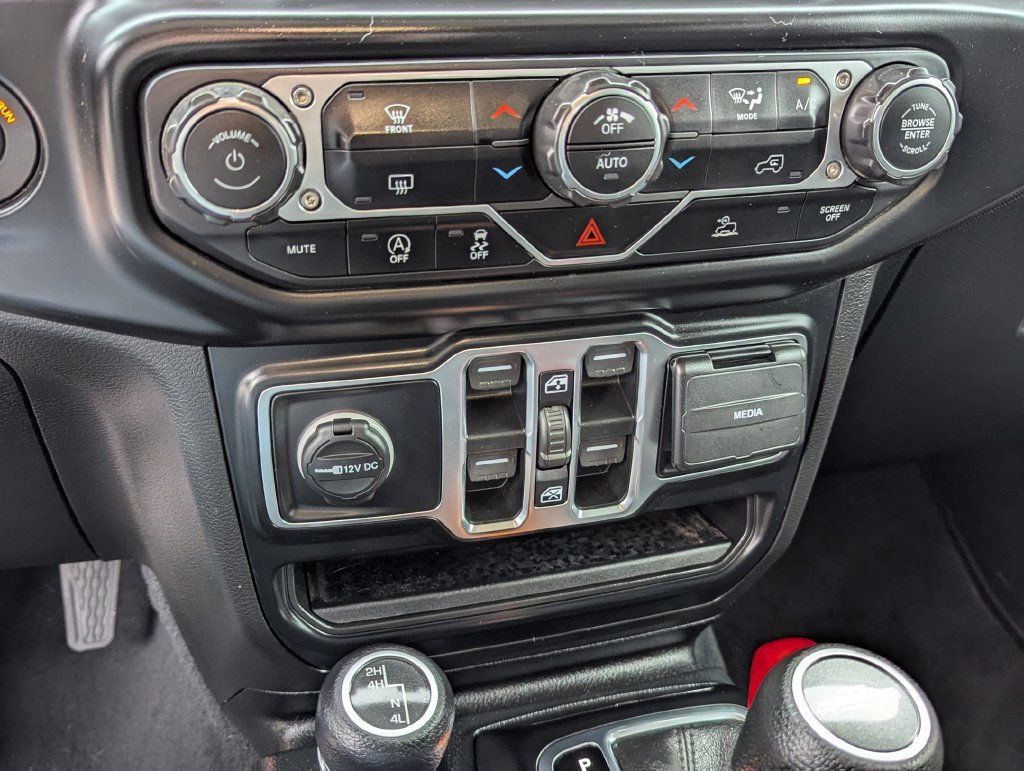 Used 2022 Jeep Gladiator Sport AWD/4WD image 8