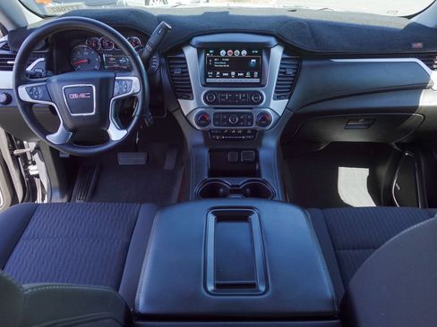 Used 2019 GMC Yukon SLE AWD/4WD image 12