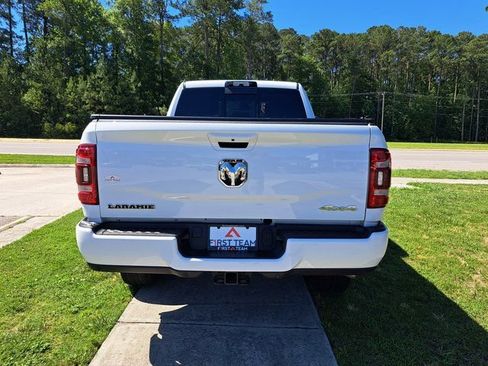 Used 2022 RAM 2500 Laramie AWD/4WD image 6