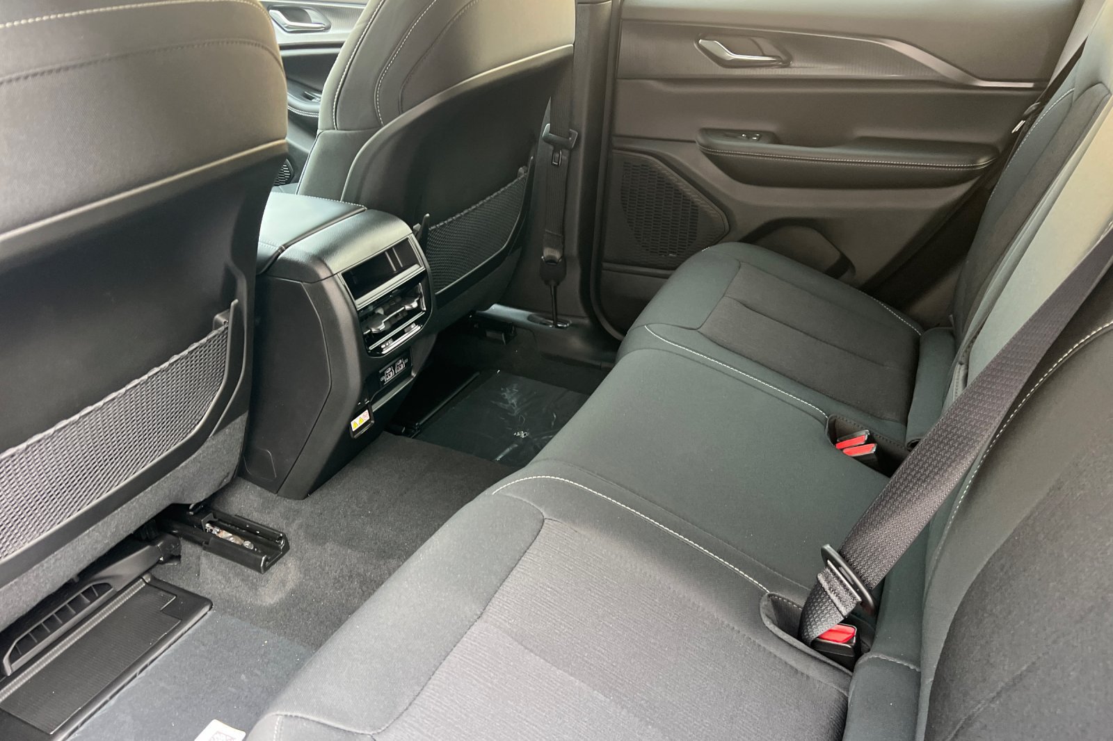 New 2026 Jeep Grand Cherokee Laredo X AWD/4WD image 15