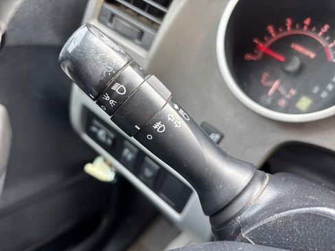 Used 2010 Toyota Tundra 4x4 CrewMax image 38