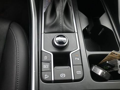 Used 2025 Kia Sorento S FWD image 15