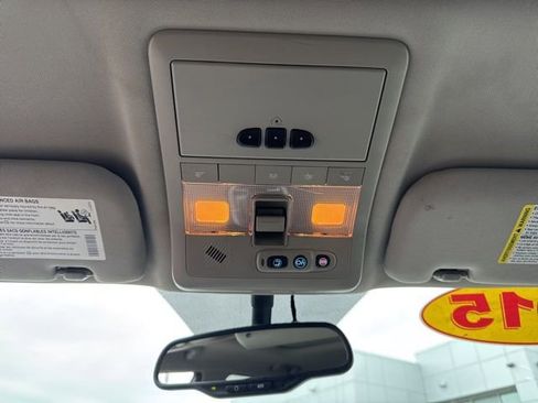 Used 2015 Chevrolet Captiva Sport LT w/ Convenience Package image 15