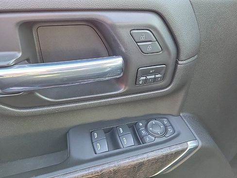 Used 2022 GMC Sierra 3500 Denali image 6