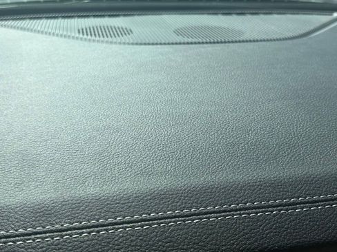 New 2025 Jeep Grand Cherokee Limited image 11