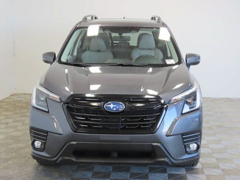 Used 2024 Subaru Forester Limited AWD/4WD image 2