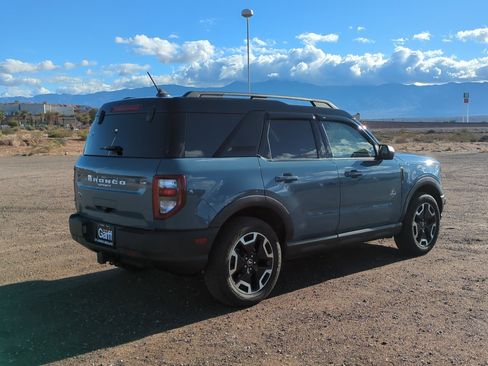 Used 2021 Ford Bronco Sport Outer Banks image 3