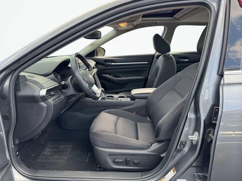 Used 2020 Nissan Altima 2.5 SV FWD image 17