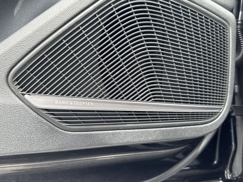 Used 2019 Audi A4 2.0T Prestige w/ Prestige Package FWD image 24