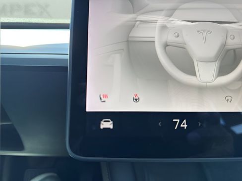 Used 2021 Tesla Model 3 Standard Range Plus image 23