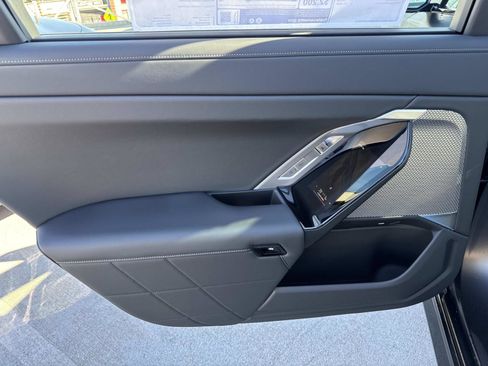 New 2026 BMW 740i w/ Premium Package image 11