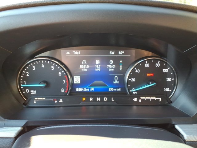 Used 2024 Ford Explorer XLT w/ Equipment Group 202A AWD/4WD image 18
