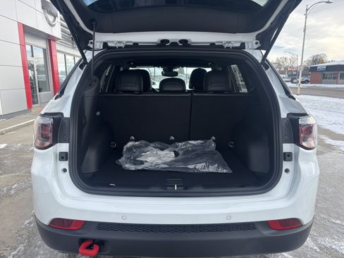 New 2026 Jeep Compass Trailhawk image 9