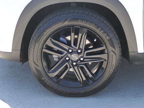 Used 2026 Chevrolet Trax ACTIV FWD image 10
