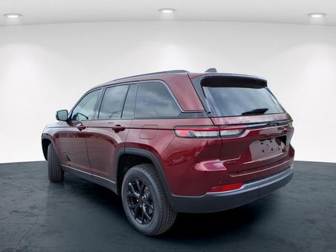 New 2026 Jeep Grand Cherokee Altitude AWD/4WD image 7