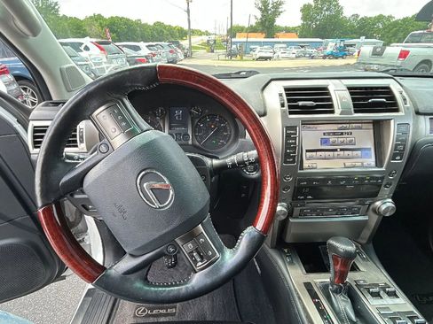 Used 2012 Lexus GX 460 Premium AWD/4WD image 17