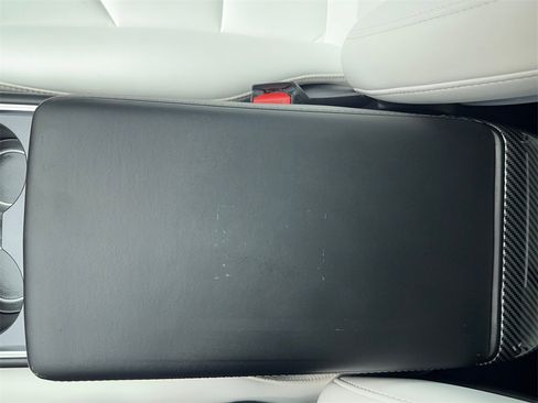 Used 2021 Tesla Model 3 Performance image 38