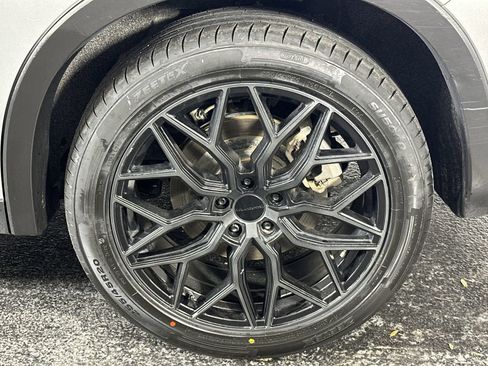 Used 2023 Mitsubishi Outlander SE image 10