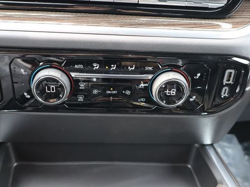 New 2026 Chevrolet Silverado 1500 LT Trail Boss w/ LT Trail Boss Premium Package AWD/4WD image 10