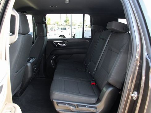Used 2021 Chevrolet Suburban LS w/ Driver Alert Package image 33