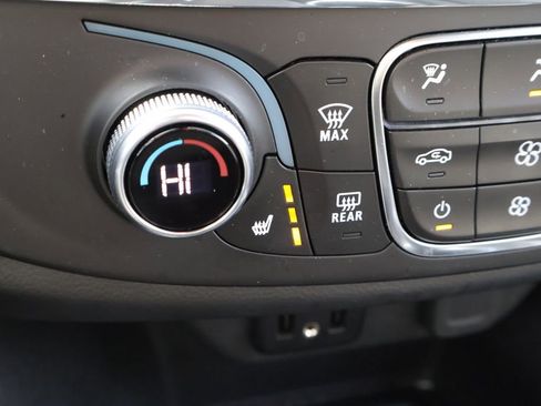 Certified 2023 Chevrolet Traverse LT image 26