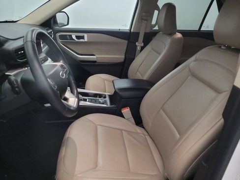 Used 2023 Ford Explorer XLT w/ Equipment Group 202A image 17