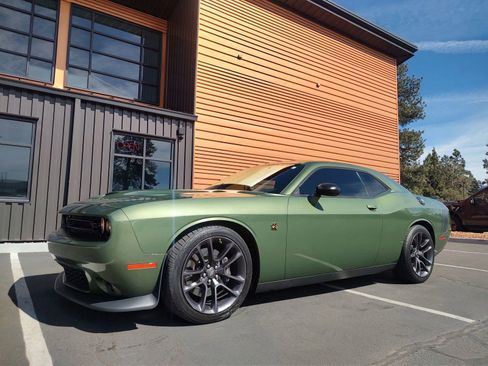 Used 2020 Dodge Challenger R/T Scat Pack w/ Driver Convenience Group image 1