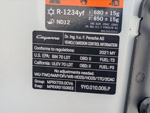 Used 2021 Porsche Cayenne AWD/4WD image 25
