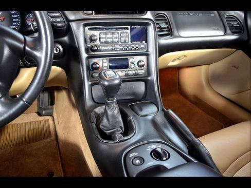Used 1999 Chevrolet Corvette Convertible w/ Memory Pkg RWD image 17