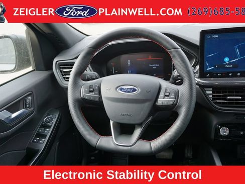 Used 2025 Ford Escape ST-Line w/ Tech Pack #1 AWD/4WD image 14